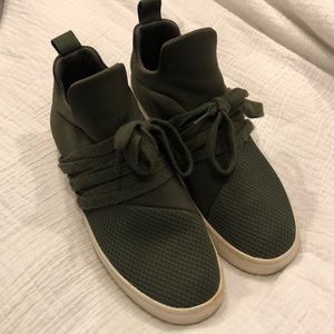 Steve Madden - Lancer Sneaker